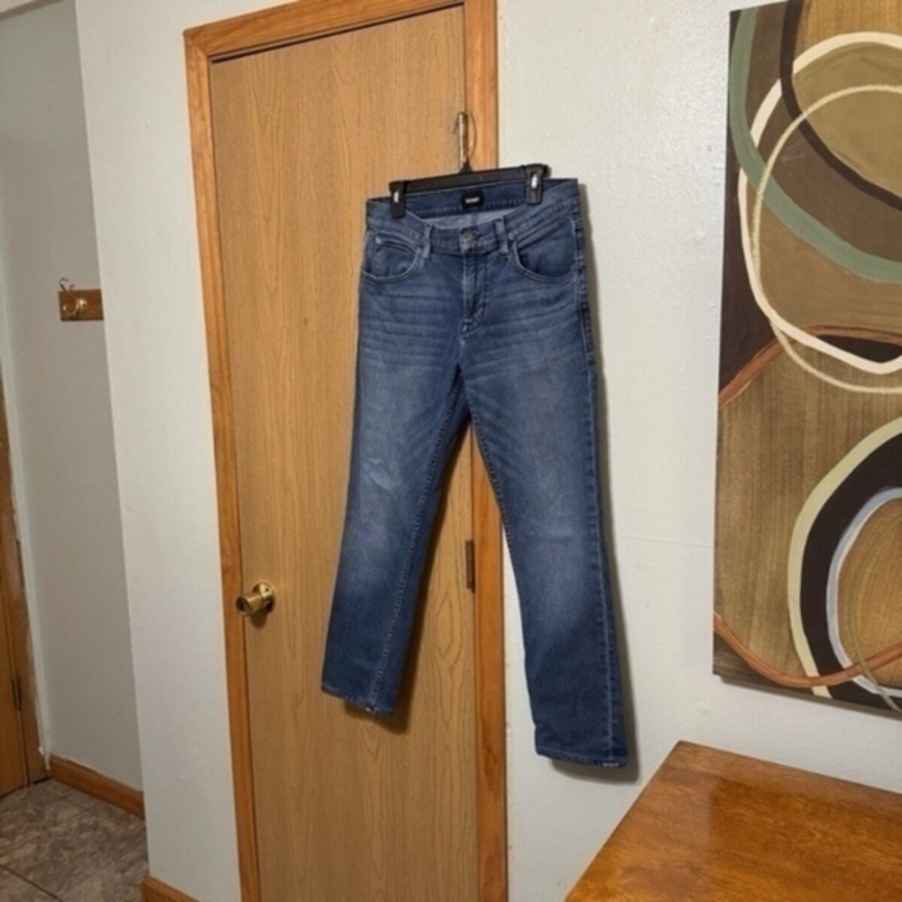 Hudson "Blake" Size 32 Medium Wash Slim Straight Leg Jeans w/28" Inseam - EUC